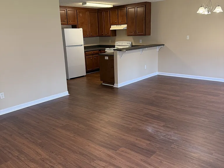 3935 Rodnor Forest Ln — Photo 8