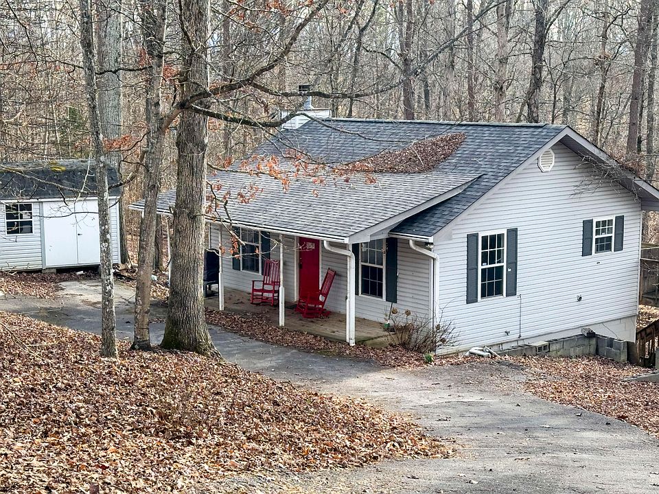 1st image of 978 Beechwood Dr