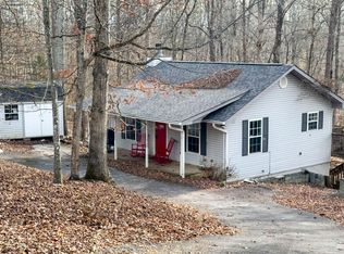 978 Beechwood Dr, Dandridge, TN 37725