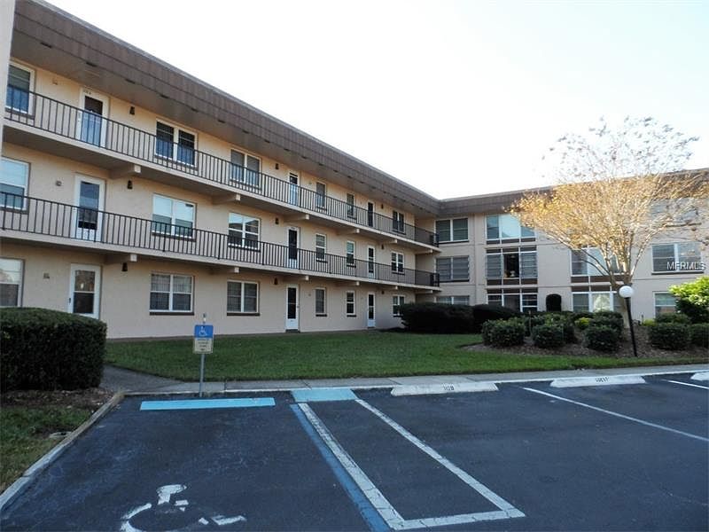 1st image of 333 Lake Howard Dr #213A
