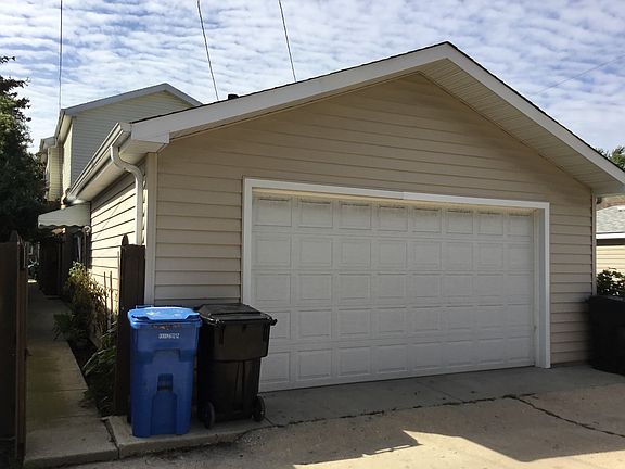 4th image of 5417 N Melvina Ave