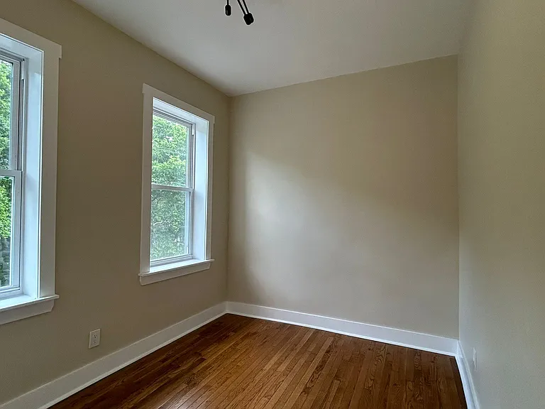 3 Warner Ave #6E — Photo 3