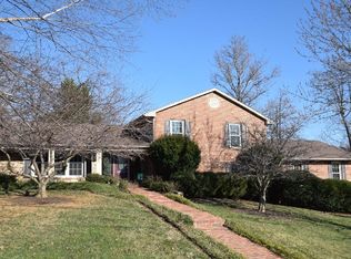 6190 Steeplechase Dr, Roanoke, VA 24018