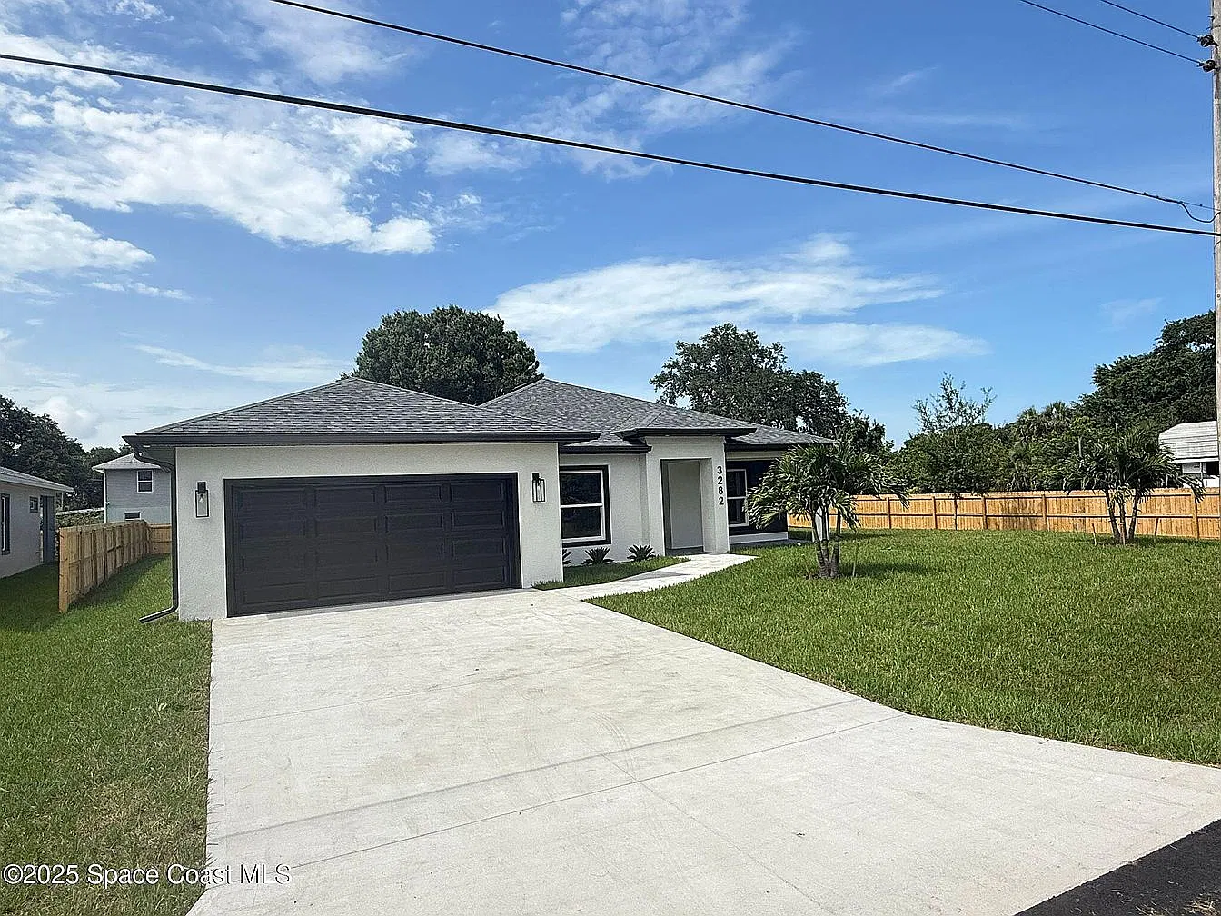 4 bed, 2012 sqft, $2,950 — Photo 3