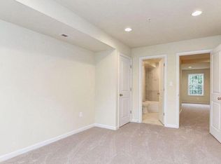 2510 High St SE, Washington, DC 20020