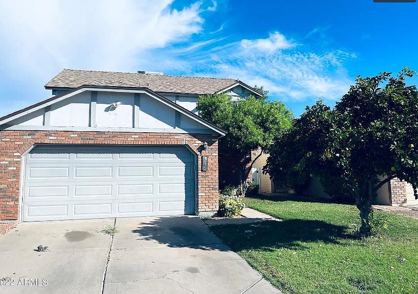 1st image of 1260 W Straford Dr