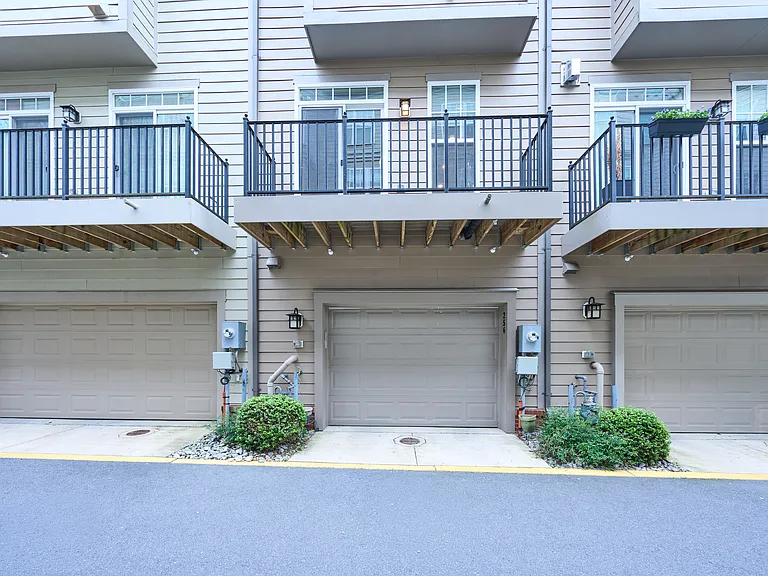256 Bluemont Branch Ter SE — Photo 111
