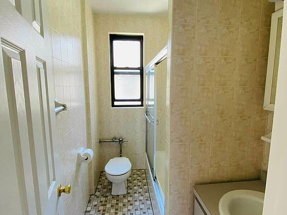 3rd image of 43-15 46th St #6J