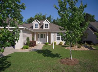 902 Meadowbrook S, Swansboro, NC 28584