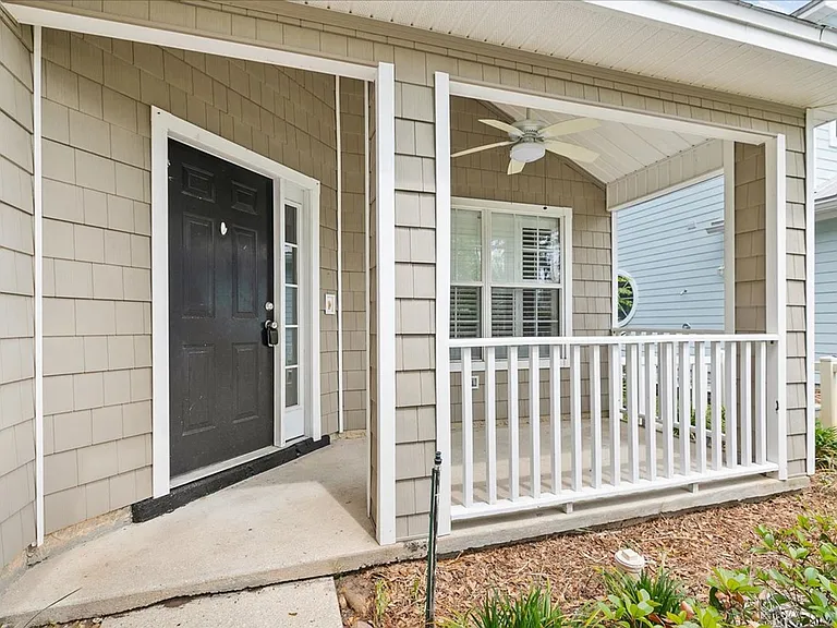 1065 Theodore Ave — Photo 3