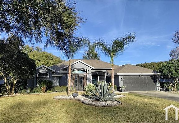2nd image of 14 Creek Bluff Way