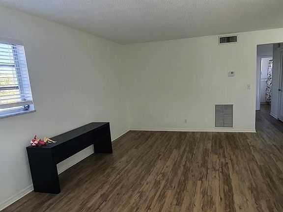 5th image of 222 N Federal Hwy APT 8