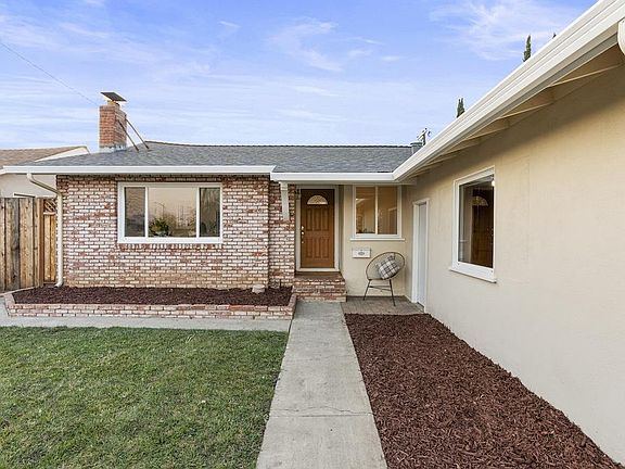 2nd image of 3385 Calico Ave