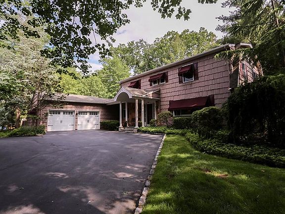 2nd image of 1 Windgate Dr