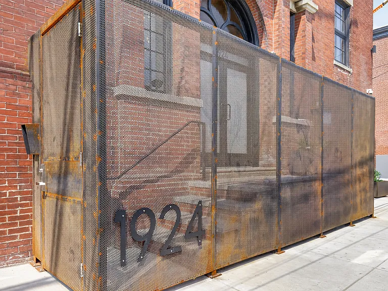 Clearfield Lofts — Photo 11