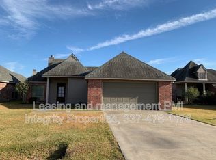 209 Bentgrass Dr, Lafayette, LA 70508