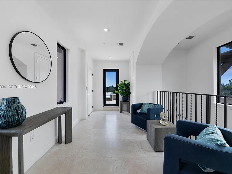 6226 Paradise Point Dr — Photo 49