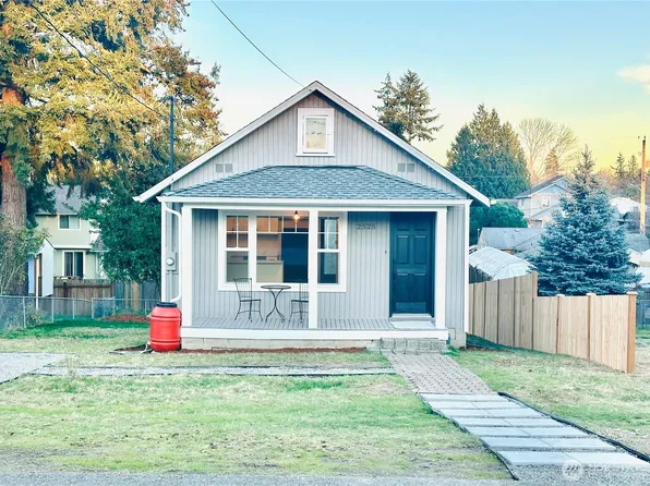 2525 58th Avenue NE, Tacoma, WA 98422