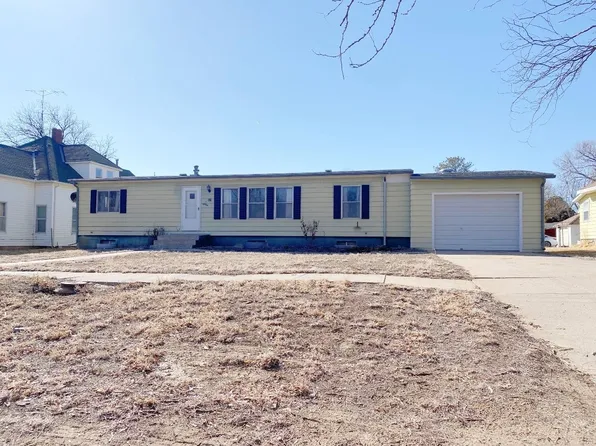 523 Radnor Ave, Herndon, KS 67739