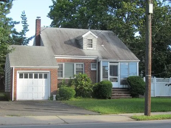 9 Livingston Ave, Roseland, NJ 07068