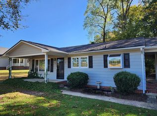 882 Middle Rd, Fayetteville, NC 28312