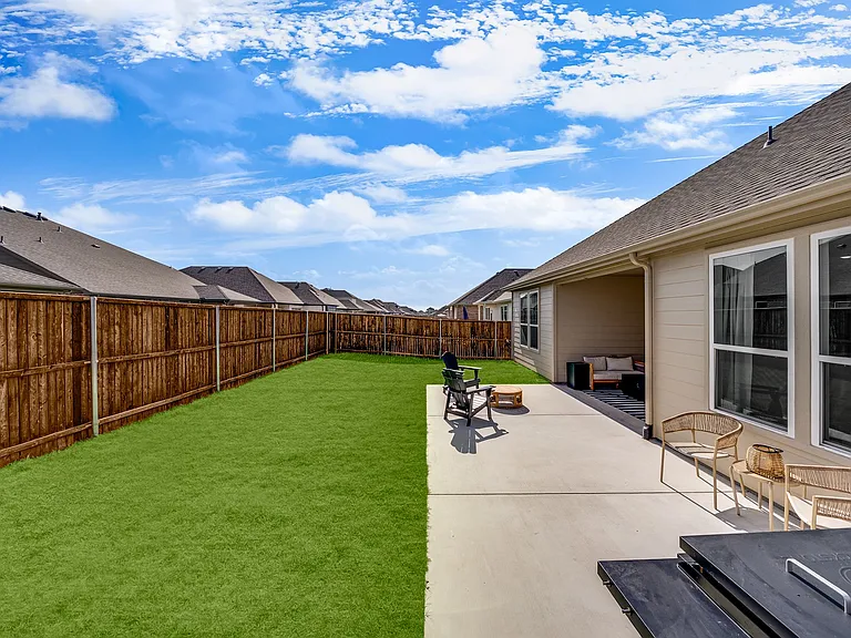 1109 Nathan Ln — Photo 25