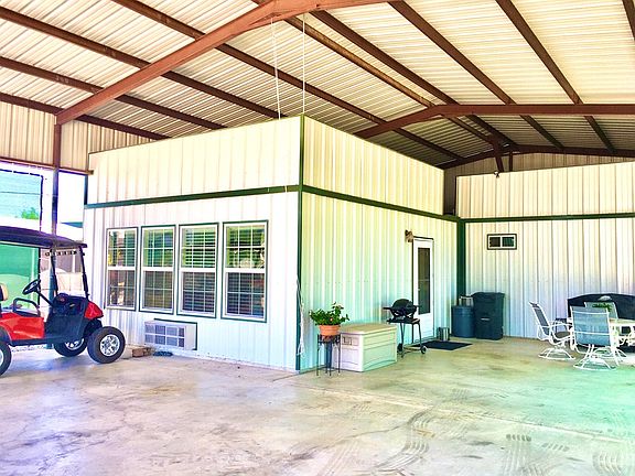 3rd image of 79 Live Oak Cir