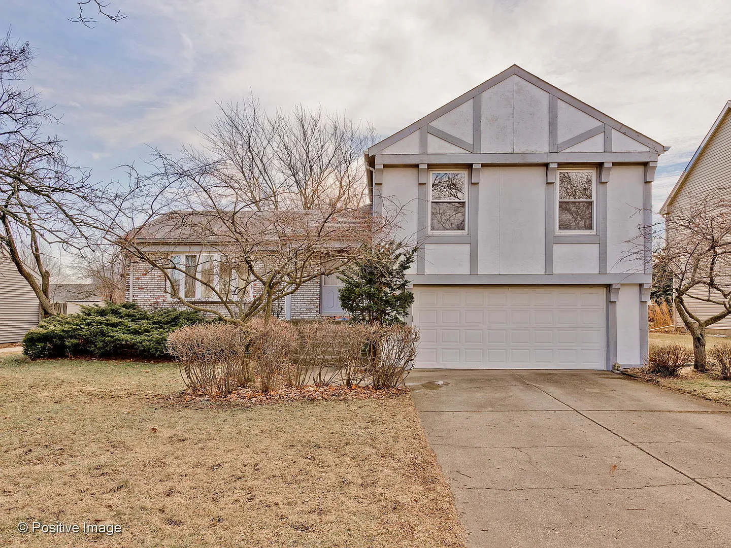 710 Thompson Blvd photo 1