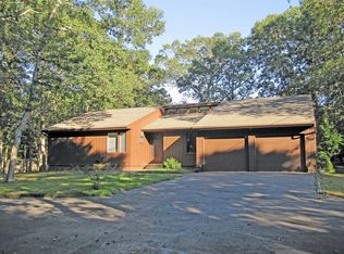 1574 Noyac Rd, Southampton, NY 11968