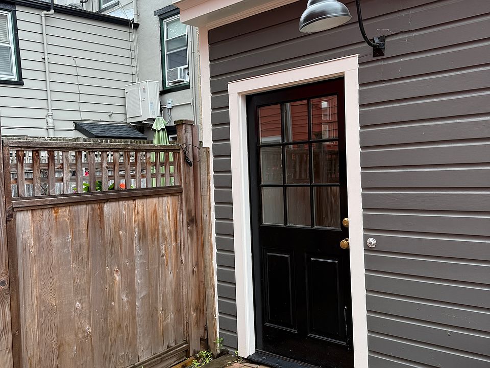 Private Entrance