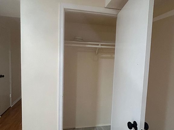 3rd image of 210 Edison Glen Ter