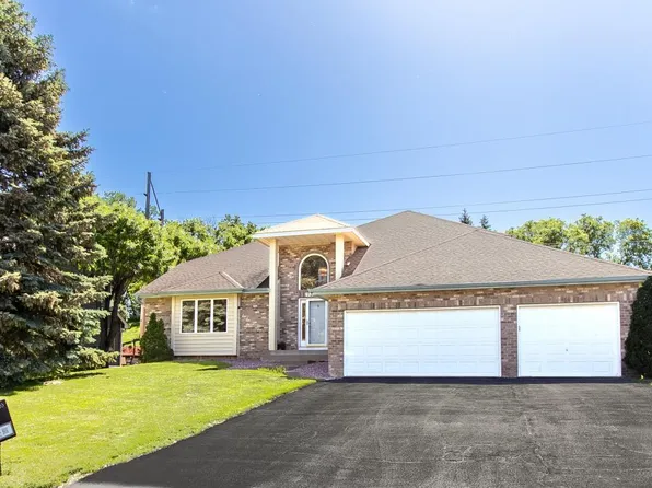 7333 Moonlight Ln, Eden Prairie, MN 55346