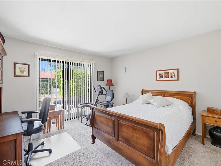 1286 Antigua Cir — Photo 18