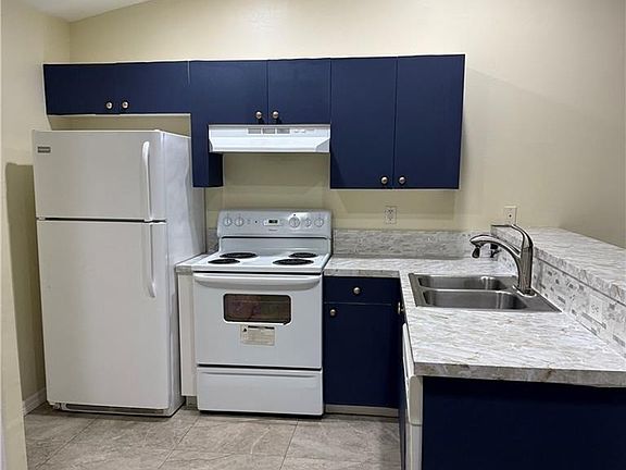 2nd image of 4707 25th St SW