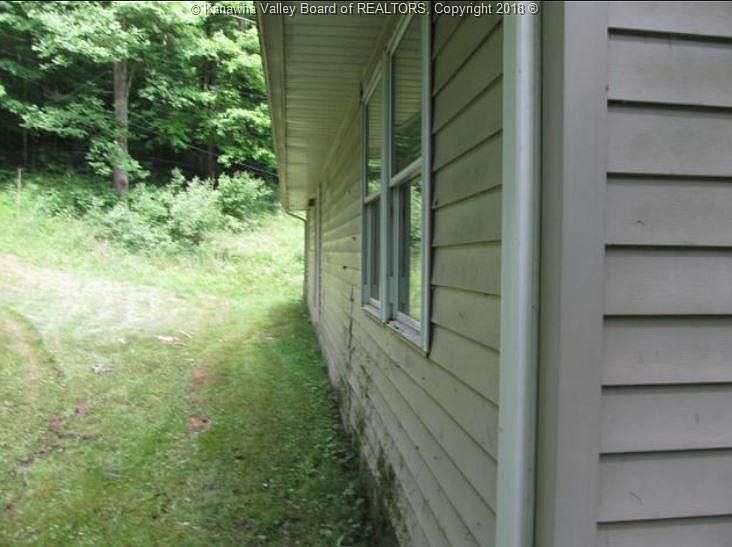 2nd image of 1374 Walker Hollow Rd