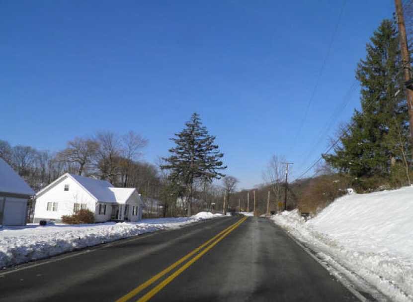 2nd image of 985 Veterans Memorial Hwy