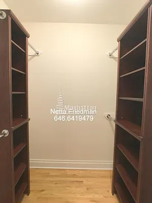 Rented by Manhattan Connection | media 20