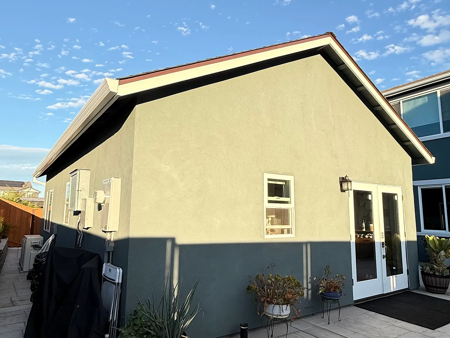 2 bed, 600 sqft, $2,500 — Photo 3