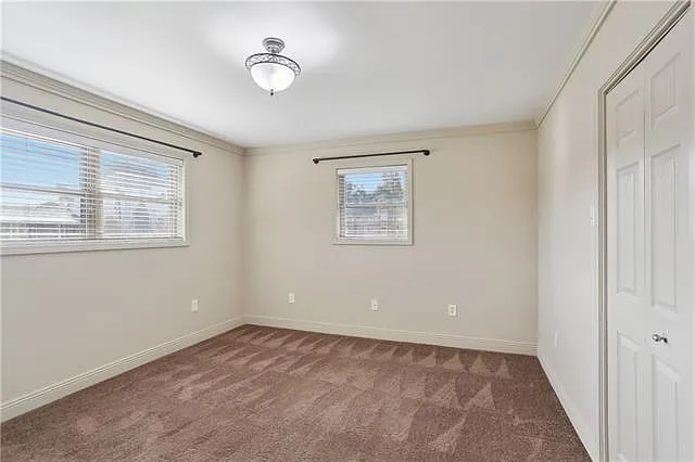 6870 Argonne Blvd — Photo 13
