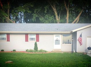286 S 4000th Rd W, Kankakee, IL 60901