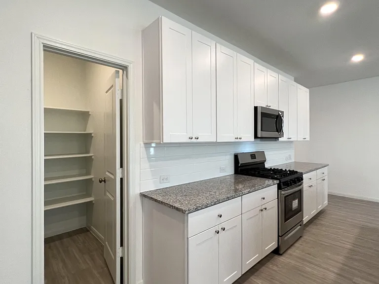 7010 Pail Pl — Photo 23