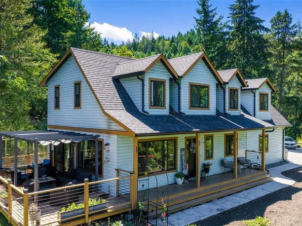 1691 Meadowood Way, Nanaimo, BC V9K 2S3