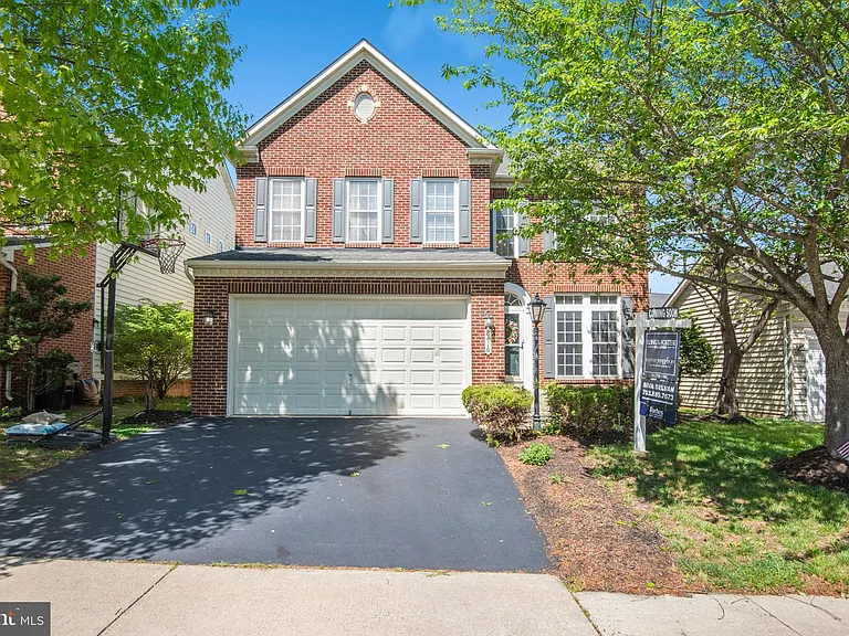 8416 Churchside Dr — Photo 14