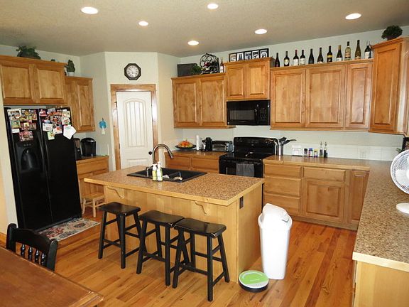 5th image of 4309 Foothills St