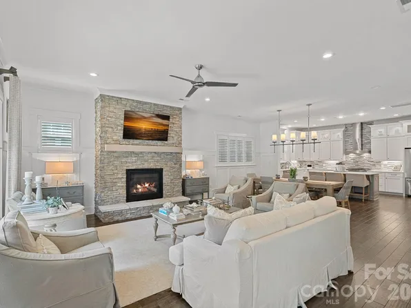 744 Amalfi Dr, Davidson, NC 28036