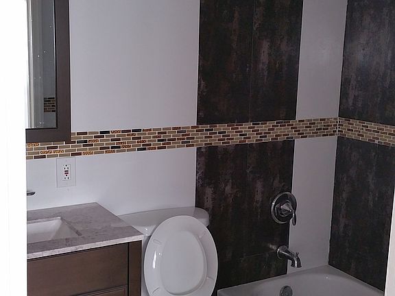 5th image of 9017 Holland Ave