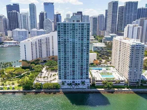 800 Claughton Island Dr APT 1504, Miami, FL 33131