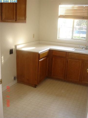 2nd image of 33256 Jamie Cir