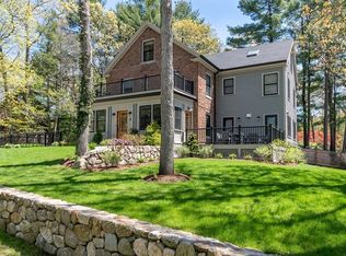 Crown Ridge Rd, Wellesley, MA 02482