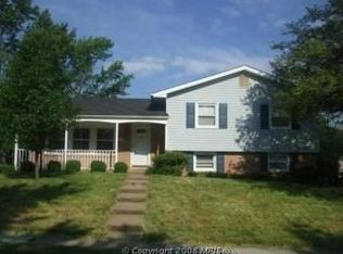 1001 S Buckingham Rd, Sterling, VA 20164